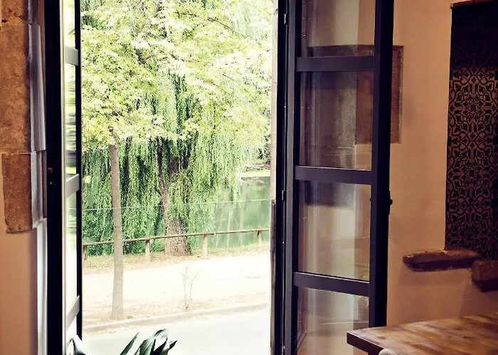 The Riverside Lodge Cozy And Spacious Apartment