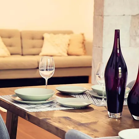 The Riverside Lodge Cozy And Spacious Apartment Girona Exterior photo